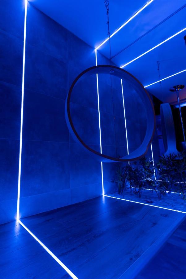Les Secrets Rooms - Bonneval - Love Room - Spa Et Hammam Privatif Luaran gambar